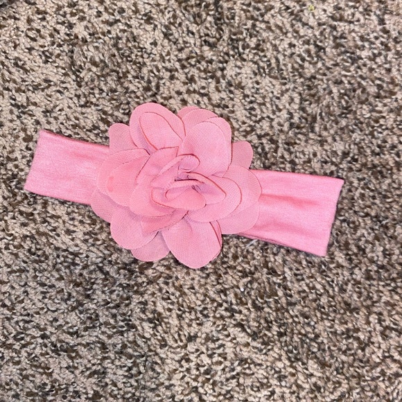 over 50 bows - Picture 3 of 13